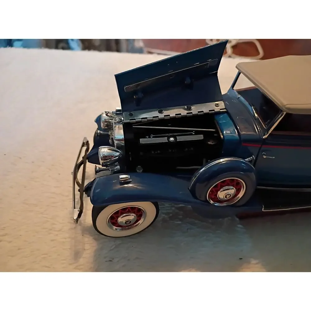 Vintage Franklin Mint 1:24 Scale Diecast 1932 Cadillac V-16 With Coa Beautiful